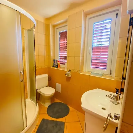 Violet Holiday's House Holiday home